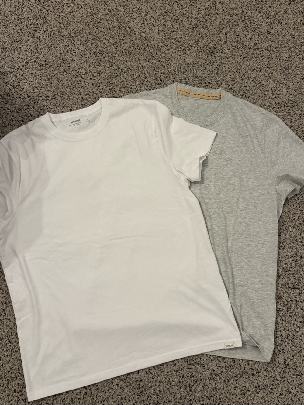 White & Heather Gray Men's Hollister Crew Neck T-Shirts - Large Nwot